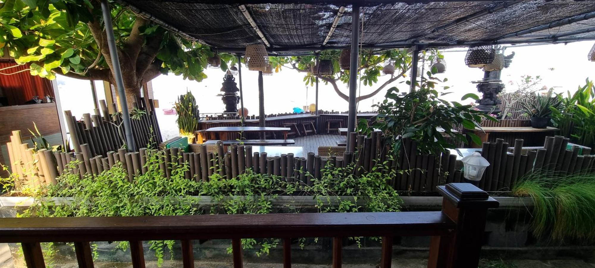 गेस्ट हाउस Lembongan Made 2*